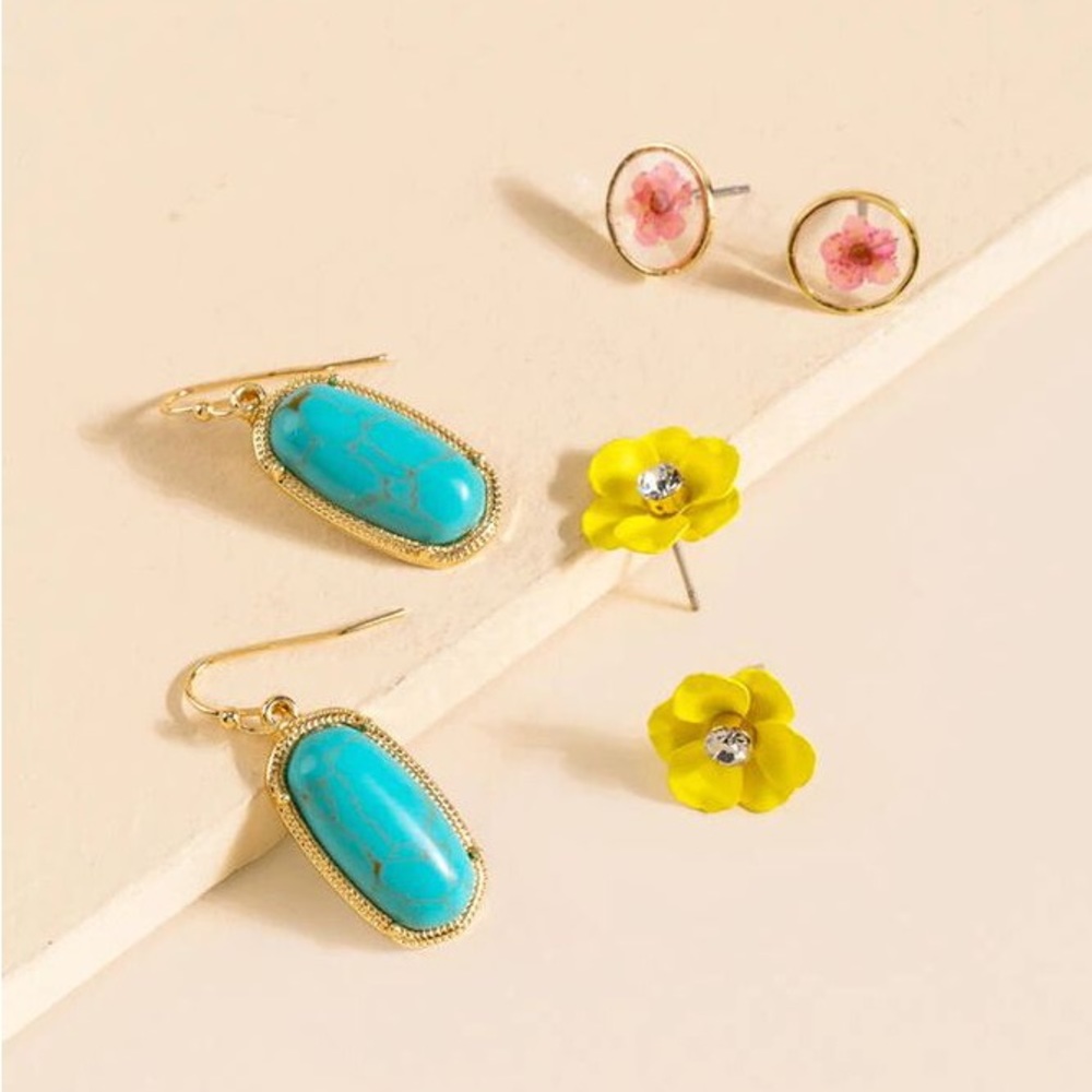 NWT Francesca’s Alexa Floral 3 Pack Multi Earring Set - Picture 1 of 6